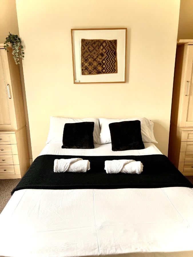 Aldgate Holiday Rooms London Exterior photo